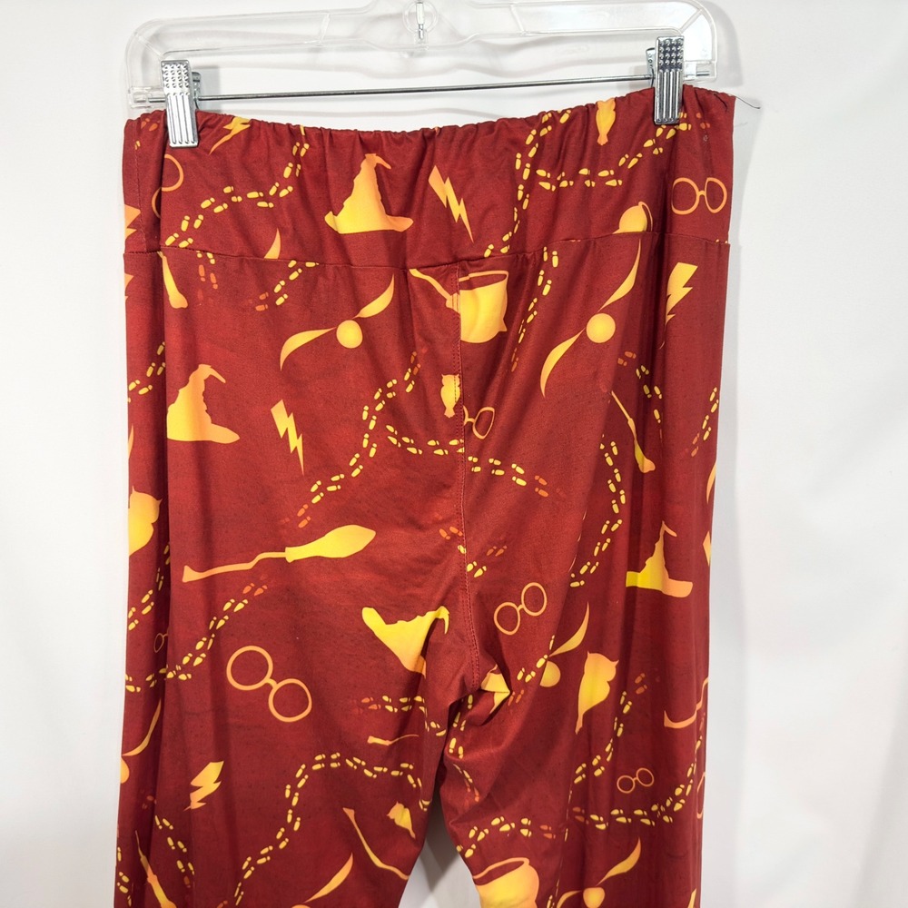 Harry Potter Leggings XL Red Gold Quidditch‎ Wizard Broomstick Gryffindor 246 - Picture 6 of 7
